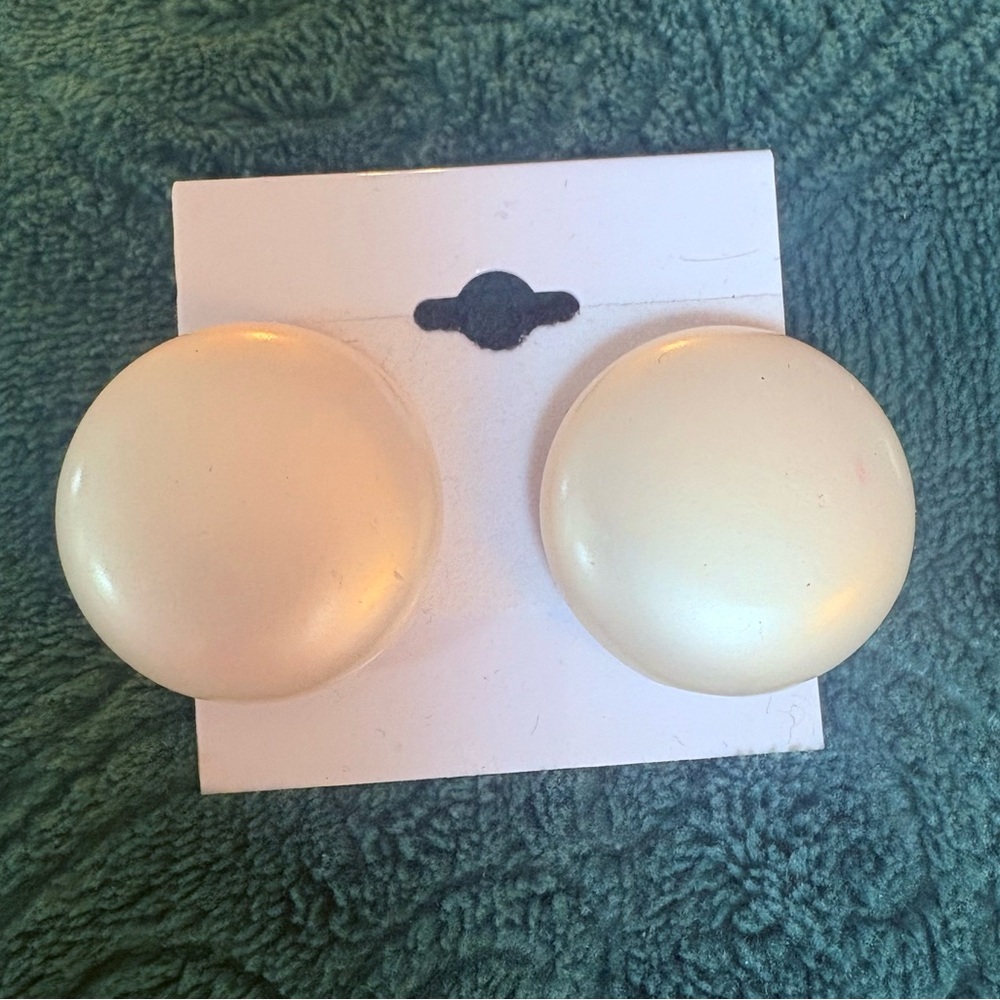 Cream Button Clip-on Earrings